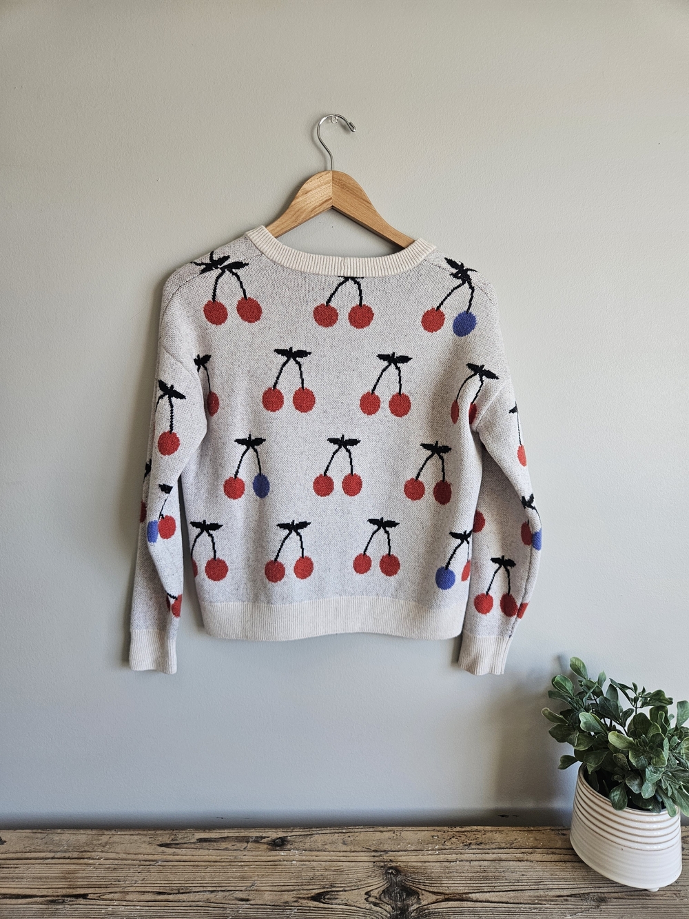 Madewell Cherry Print Crewneck Sweater Women’s XS Cream Red - Picture 2 of 7